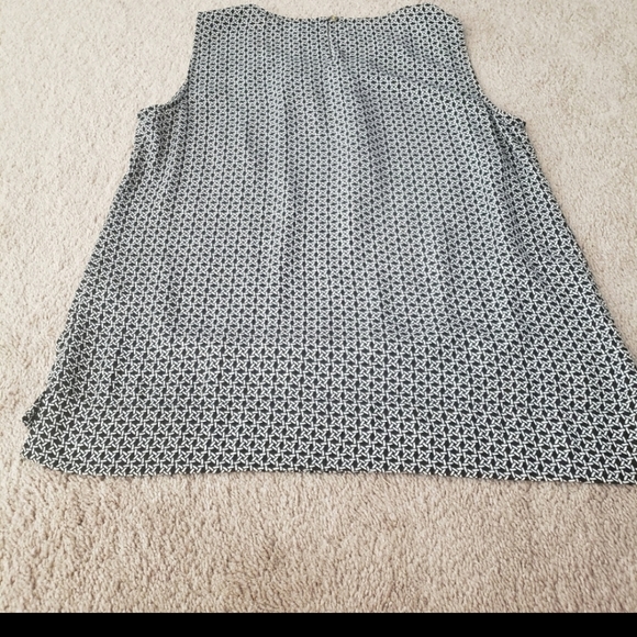 Nautica L chainlink pattern flowy sleeveless top gathered scoopneck - Picture 6 of 10